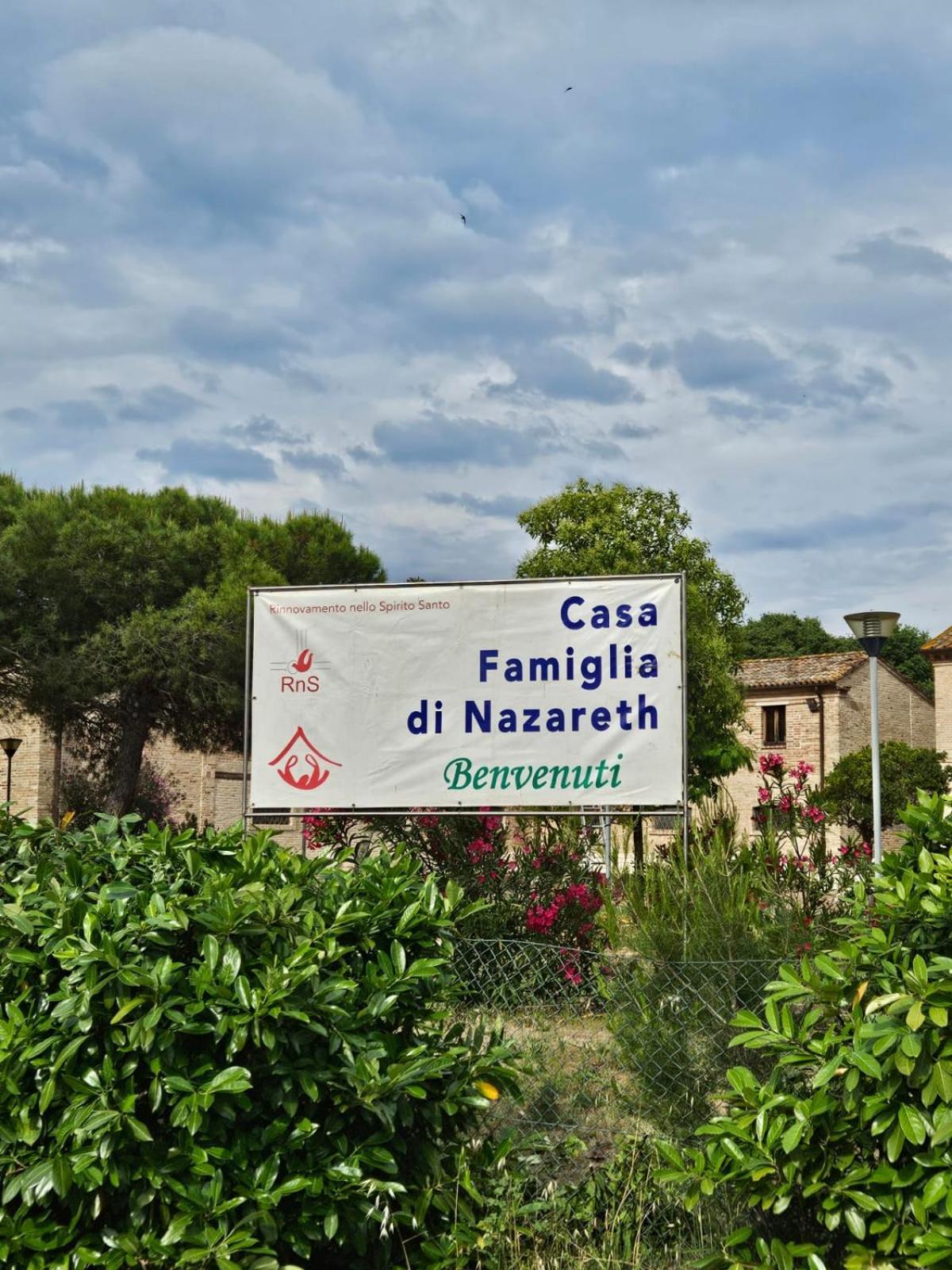 Готель Casa Famiglia Di Nazareth Лорето Екстер'єр фото